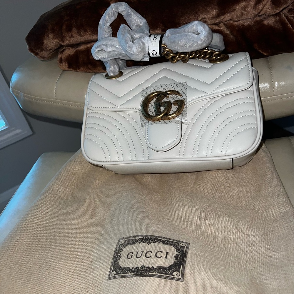 Gucci Ivory Quilted Shoulder Bag with Gold Accents